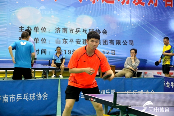 城市业余联赛圆满结束,民间高手上演精彩攻防大战 城市业余联赛圆满结束,民间高手上演精彩攻防大战