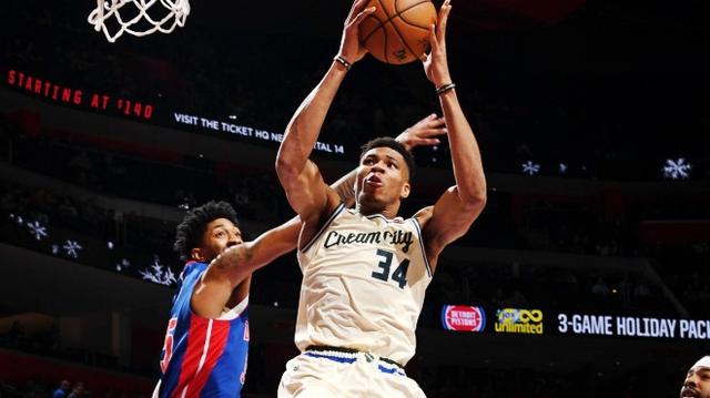  字母哥暴扣统治内线，雄鹿轻取魔术获连胜