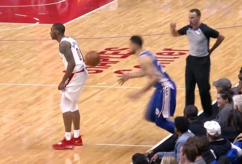  布斯塔决胜盘突然发力，连赢六局锁定胜局