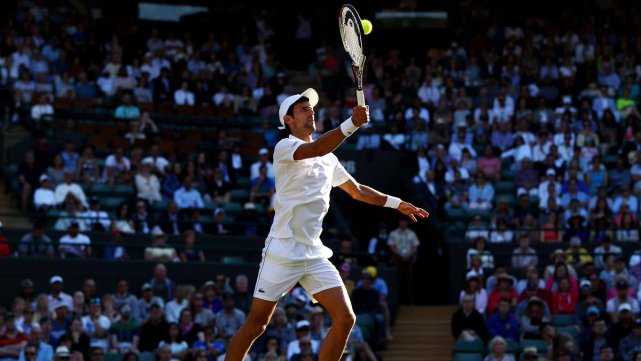  德约科维奇直落三盘横扫对手强势夺冠