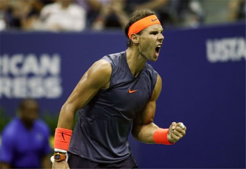 福基纳救两赛点演逆转,爆冷淘汰头号种子